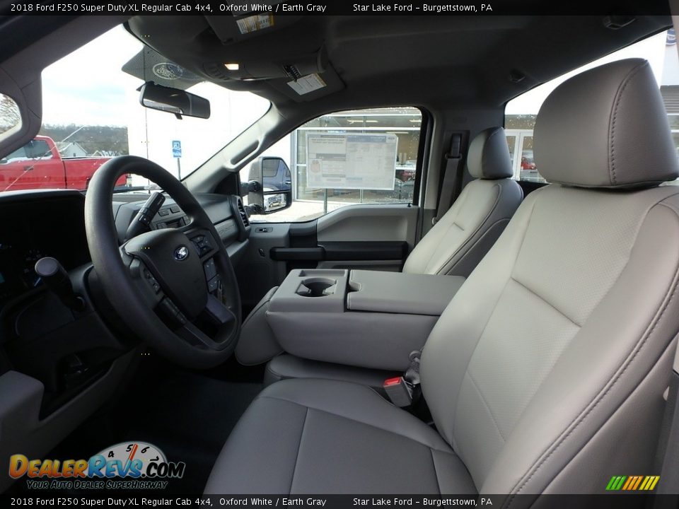 Front Seat of 2018 Ford F250 Super Duty XL Regular Cab 4x4 Photo #11