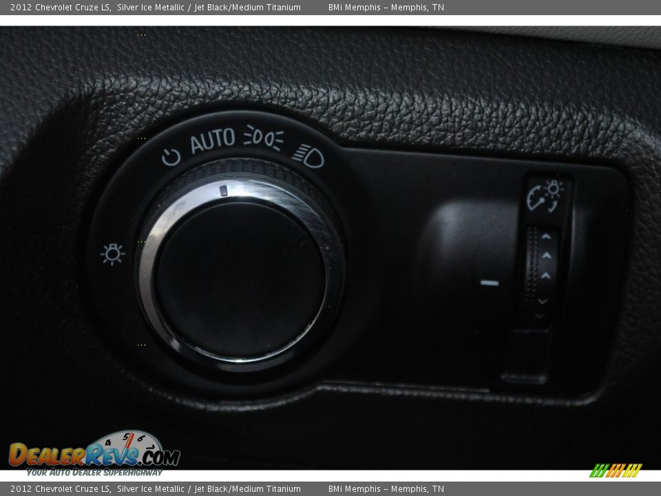 2012 Chevrolet Cruze LS Silver Ice Metallic / Jet Black/Medium Titanium Photo #15