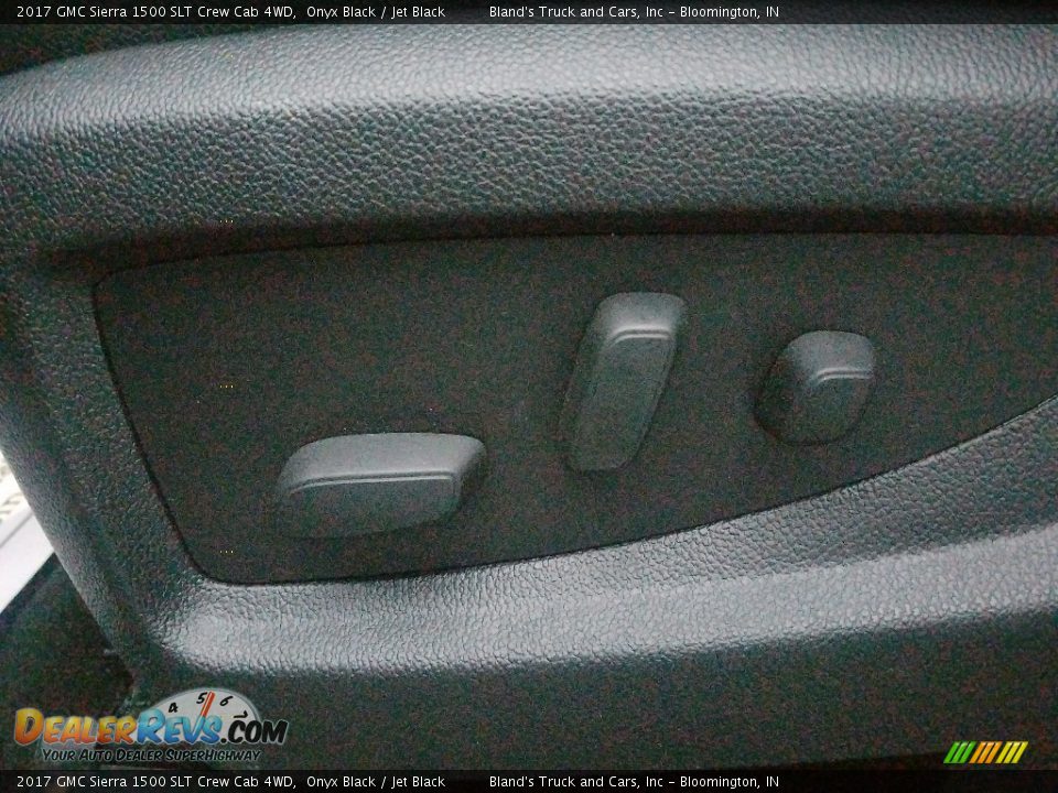 2017 GMC Sierra 1500 SLT Crew Cab 4WD Onyx Black / Jet Black Photo #17