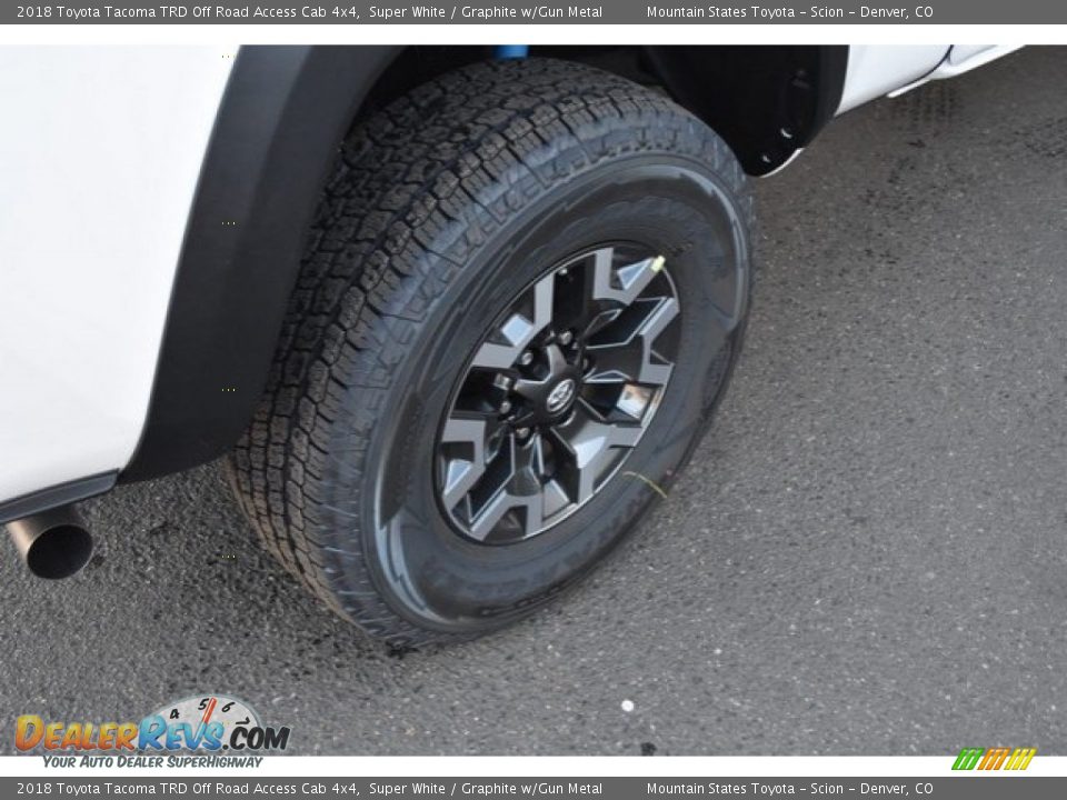 2018 Toyota Tacoma TRD Off Road Access Cab 4x4 Super White / Graphite w/Gun Metal Photo #9