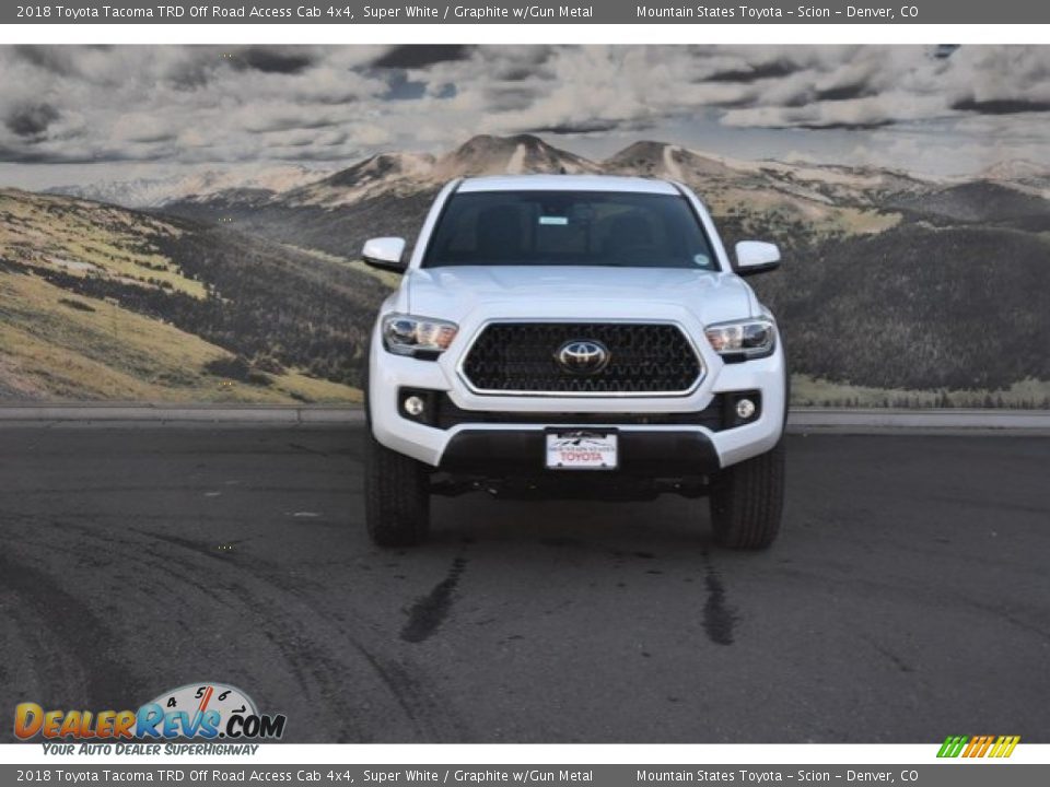 2018 Toyota Tacoma TRD Off Road Access Cab 4x4 Super White / Graphite w/Gun Metal Photo #2