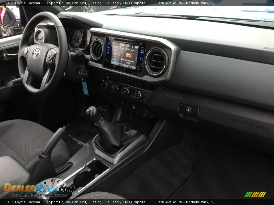 2017 Toyota Tacoma TRD Sport Double Cab 4x4 Blazing Blue Pearl / TRD Graphite Photo #25