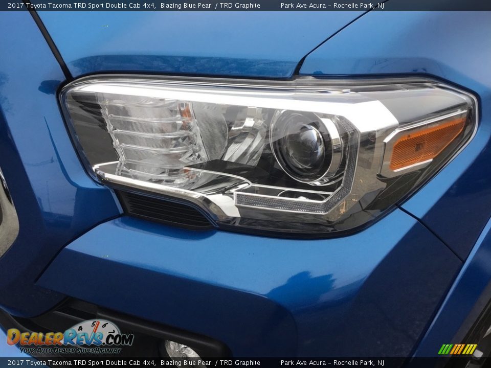 2017 Toyota Tacoma TRD Sport Double Cab 4x4 Blazing Blue Pearl / TRD Graphite Photo #30