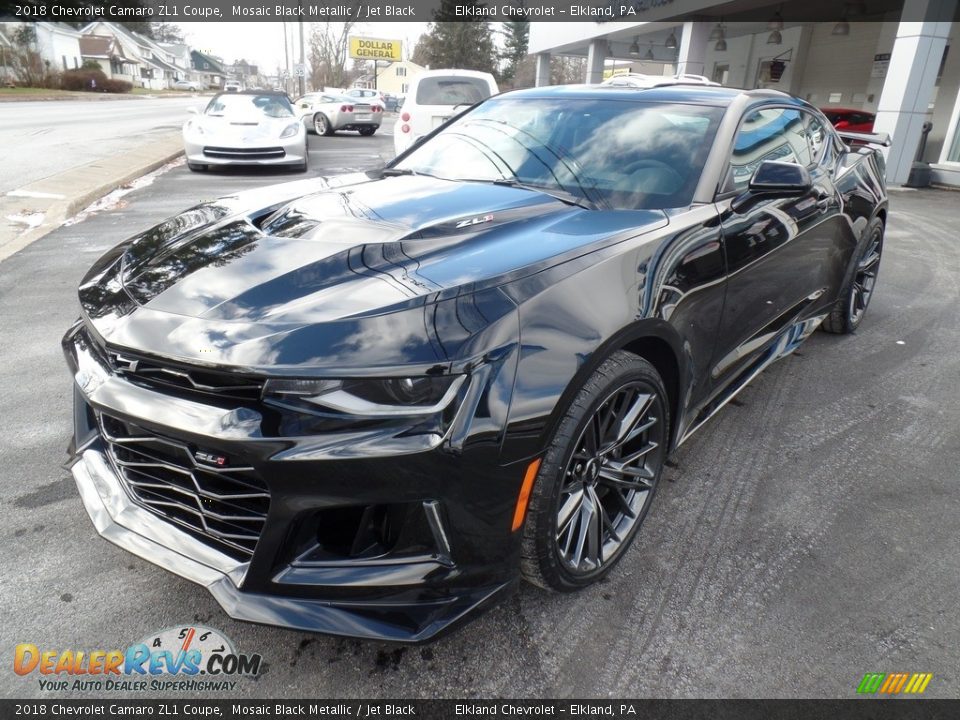 Front 3/4 View of 2018 Chevrolet Camaro ZL1 Coupe Photo #1