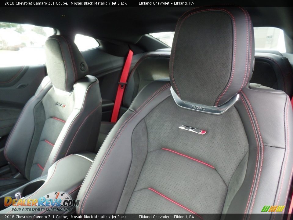 Front Seat of 2018 Chevrolet Camaro ZL1 Coupe Photo #19