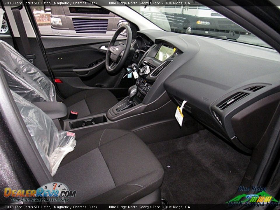 2018 Ford Focus SEL Hatch Magnetic / Charcoal Black Photo #12
