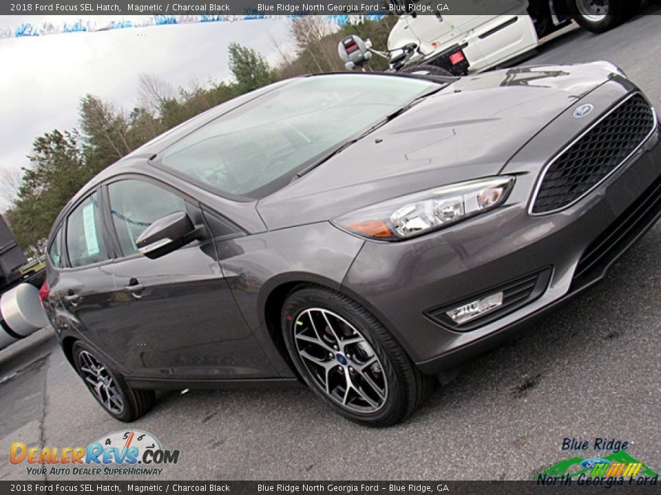 2018 Ford Focus SEL Hatch Magnetic / Charcoal Black Photo #31