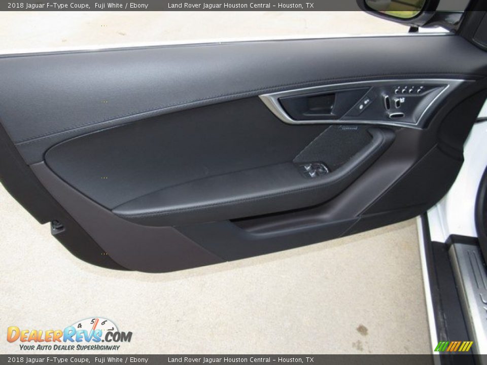 Door Panel of 2018 Jaguar F-Type Coupe Photo #16