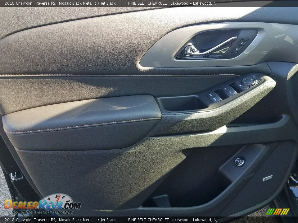 Door Panel of 2018 Chevrolet Traverse RS Photo #8