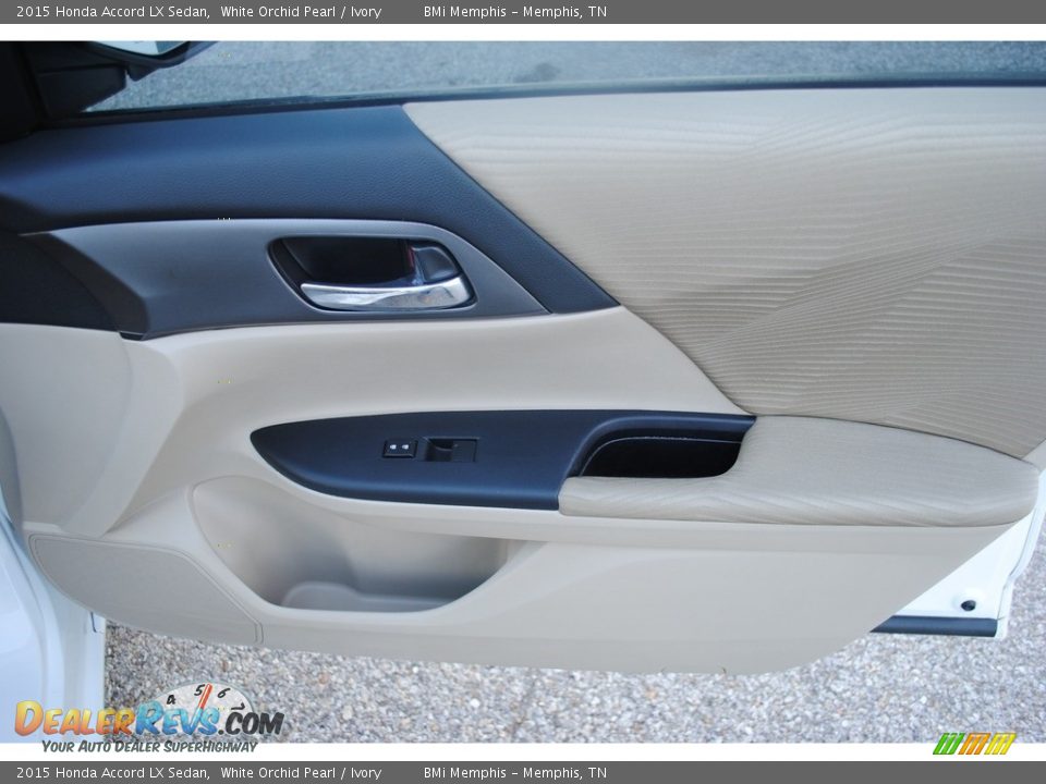 2015 Honda Accord LX Sedan White Orchid Pearl / Ivory Photo #25