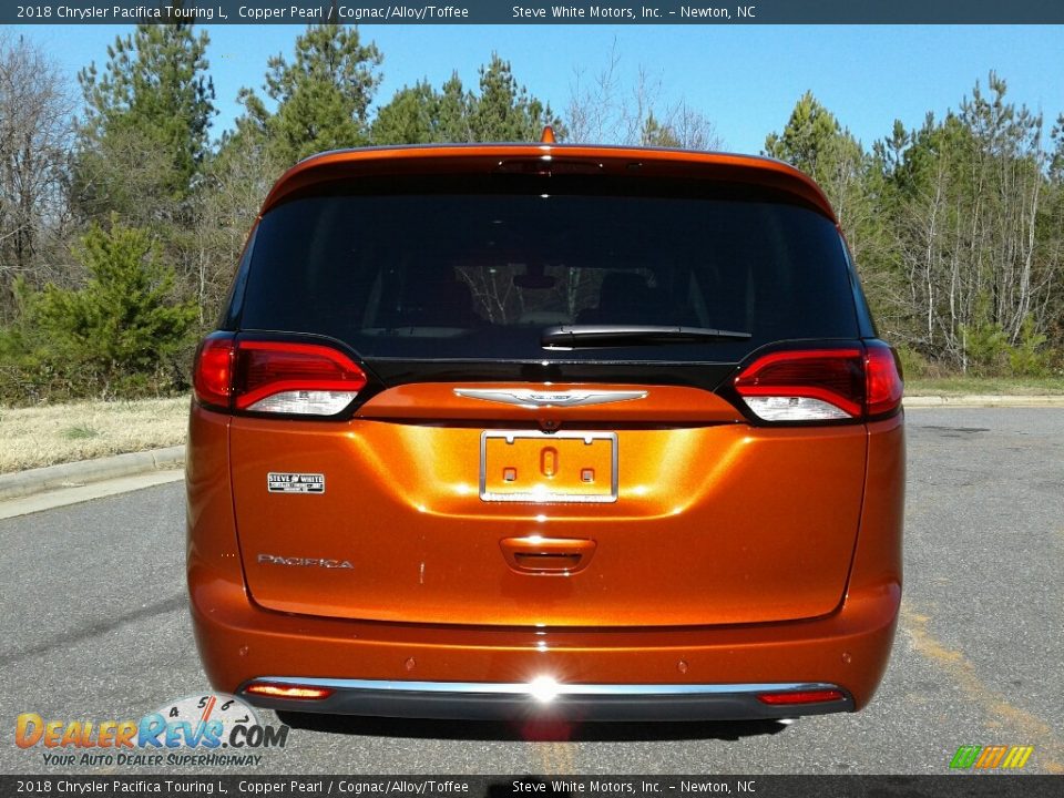 2018 Chrysler Pacifica Touring L Copper Pearl / Cognac/Alloy/Toffee Photo #7