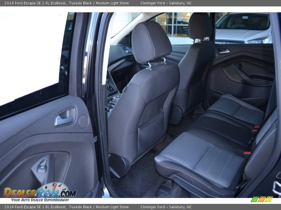 2014 Ford Escape SE 1.6L EcoBoost Tuxedo Black / Medium Light Stone Photo #11