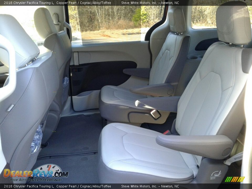 Rear Seat of 2018 Chrysler Pacifica Touring L Photo #10