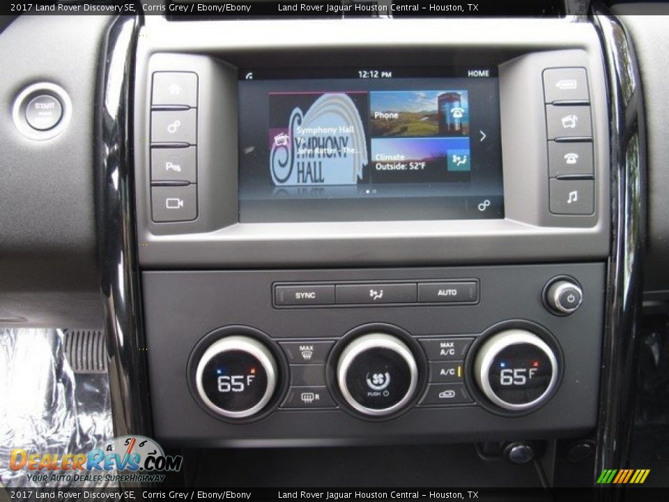 Controls of 2017 Land Rover Discovery SE Photo #19