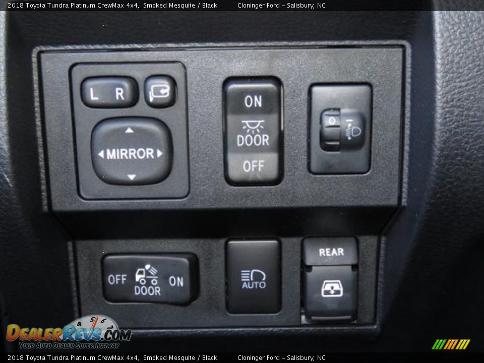 2018 Toyota Tundra Platinum CrewMax 4x4 Smoked Mesquite / Black Photo #24