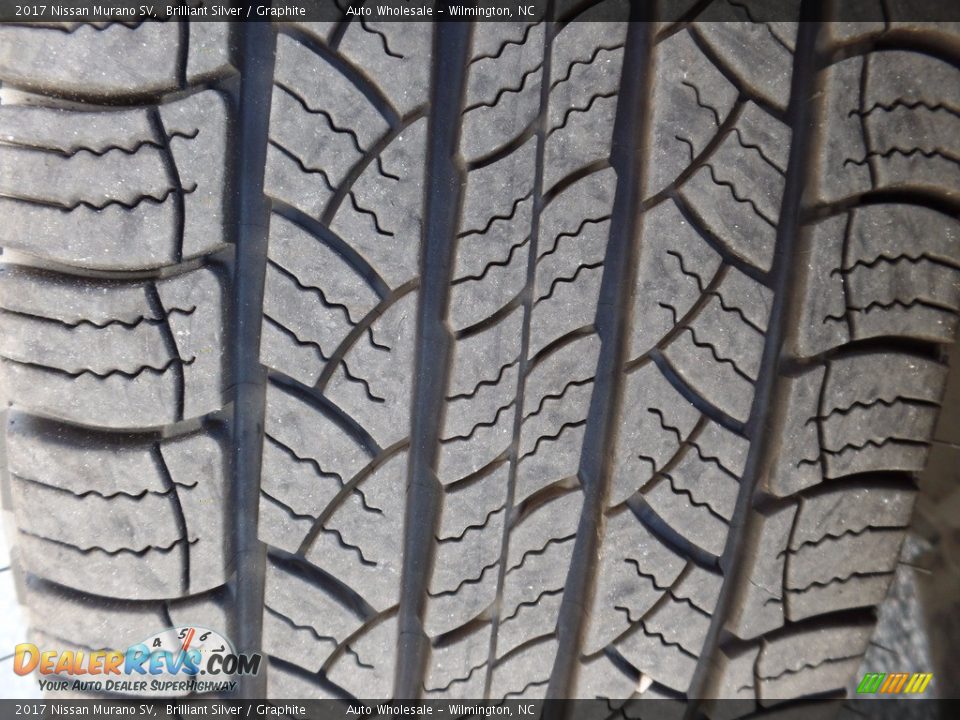 2017 Nissan Murano SV Brilliant Silver / Graphite Photo #9
