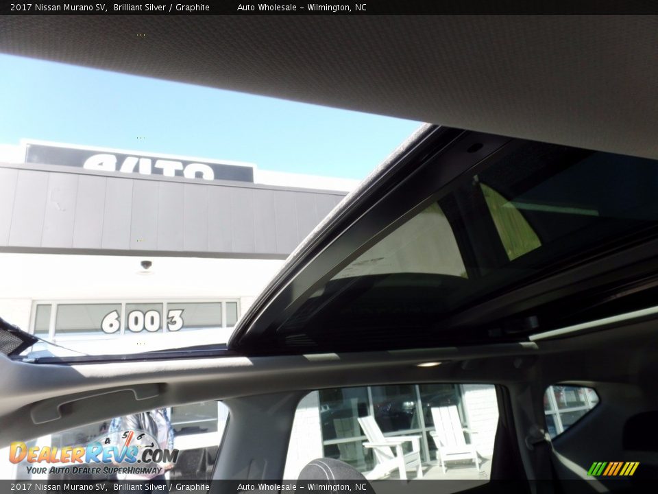 2017 Nissan Murano SV Brilliant Silver / Graphite Photo #11