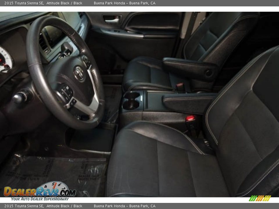 2015 Toyota Sienna SE Attitude Black / Black Photo #3