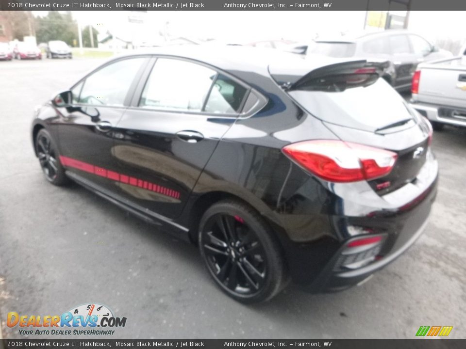 2018 Chevrolet Cruze LT Hatchback Mosaic Black Metallic / Jet Black Photo #6