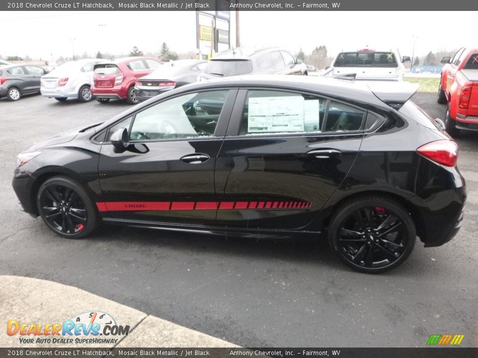 2018 Chevrolet Cruze LT Hatchback Mosaic Black Metallic / Jet Black Photo #7