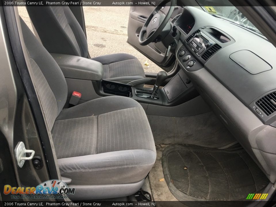2006 Toyota Camry LE Phantom Gray Pearl / Stone Gray Photo #18