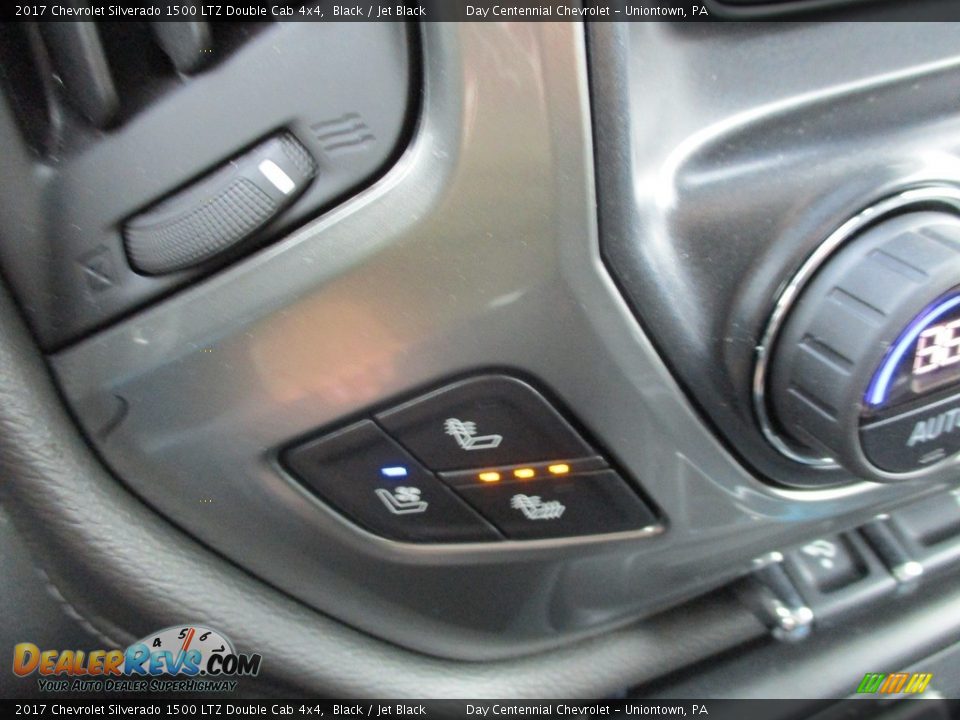 2017 Chevrolet Silverado 1500 LTZ Double Cab 4x4 Black / Jet Black Photo #7