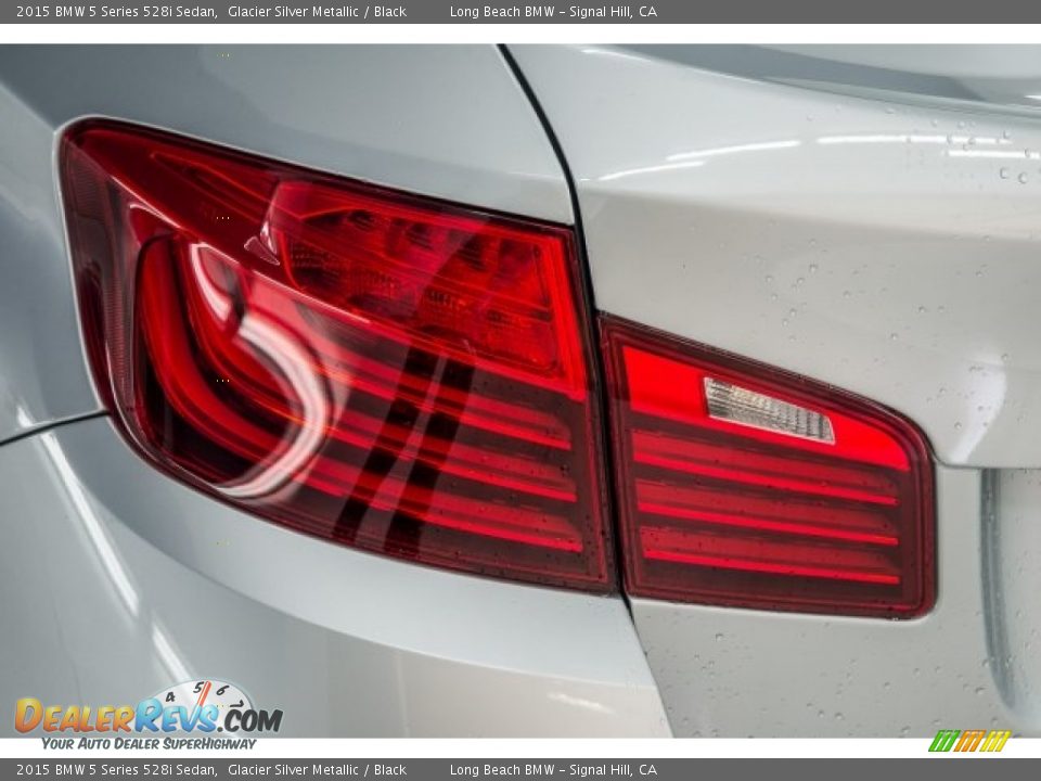 2015 BMW 5 Series 528i Sedan Glacier Silver Metallic / Black Photo #18