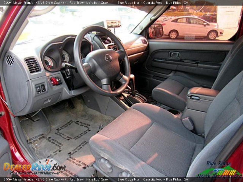 2004 Nissan Frontier XE V6 Crew Cab 4x4 Red Brawn Metallic / Gray Photo #10