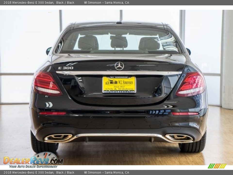 2018 Mercedes-Benz E 300 Sedan Black / Black Photo #4
