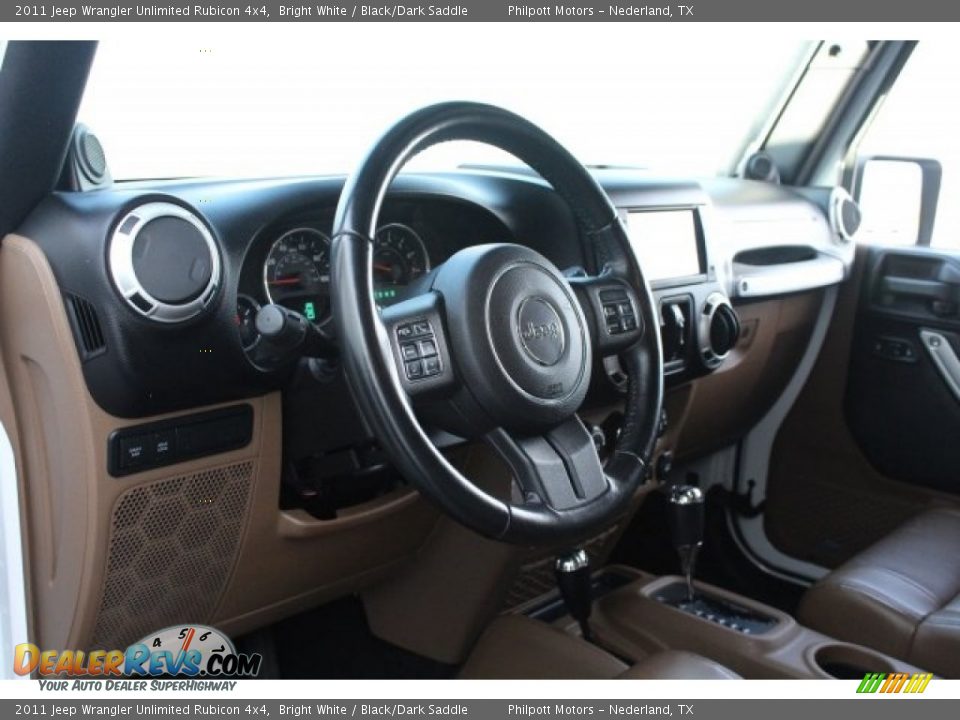 2011 Jeep Wrangler Unlimited Rubicon 4x4 Bright White / Black/Dark Saddle Photo #17