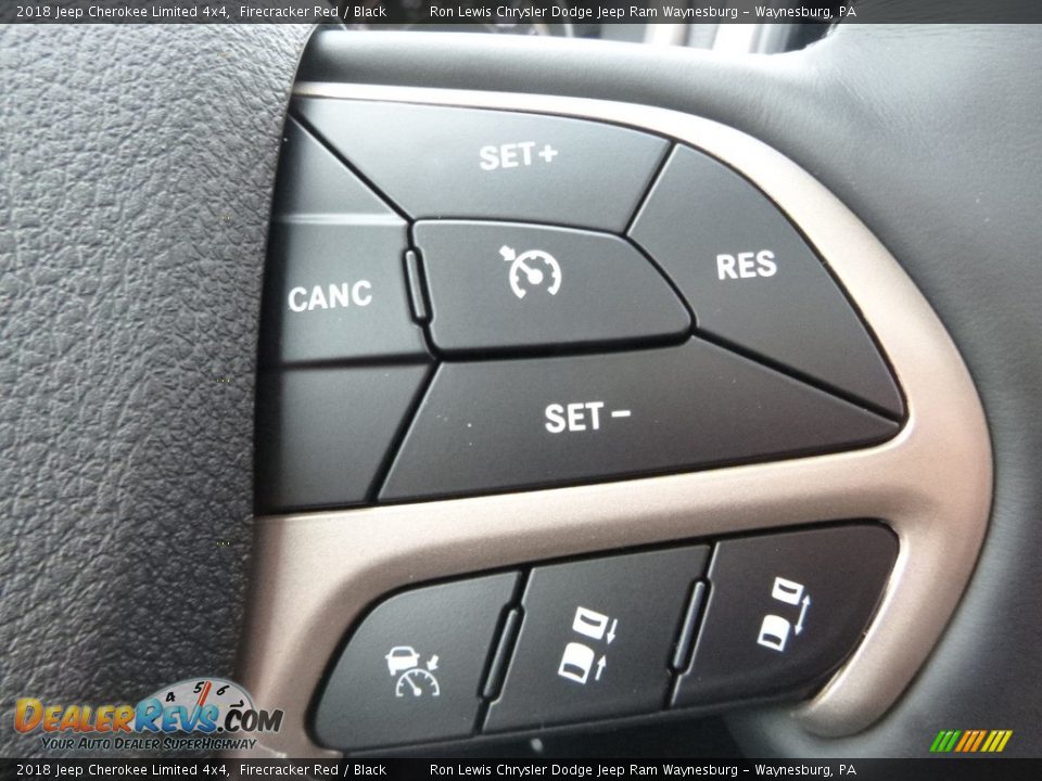 Controls of 2018 Jeep Cherokee Limited 4x4 Photo #18