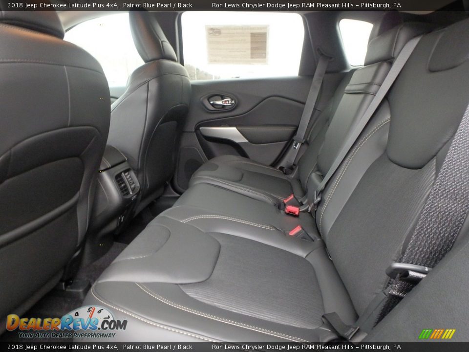 2018 Jeep Cherokee Latitude Plus 4x4 Patriot Blue Pearl / Black Photo #11