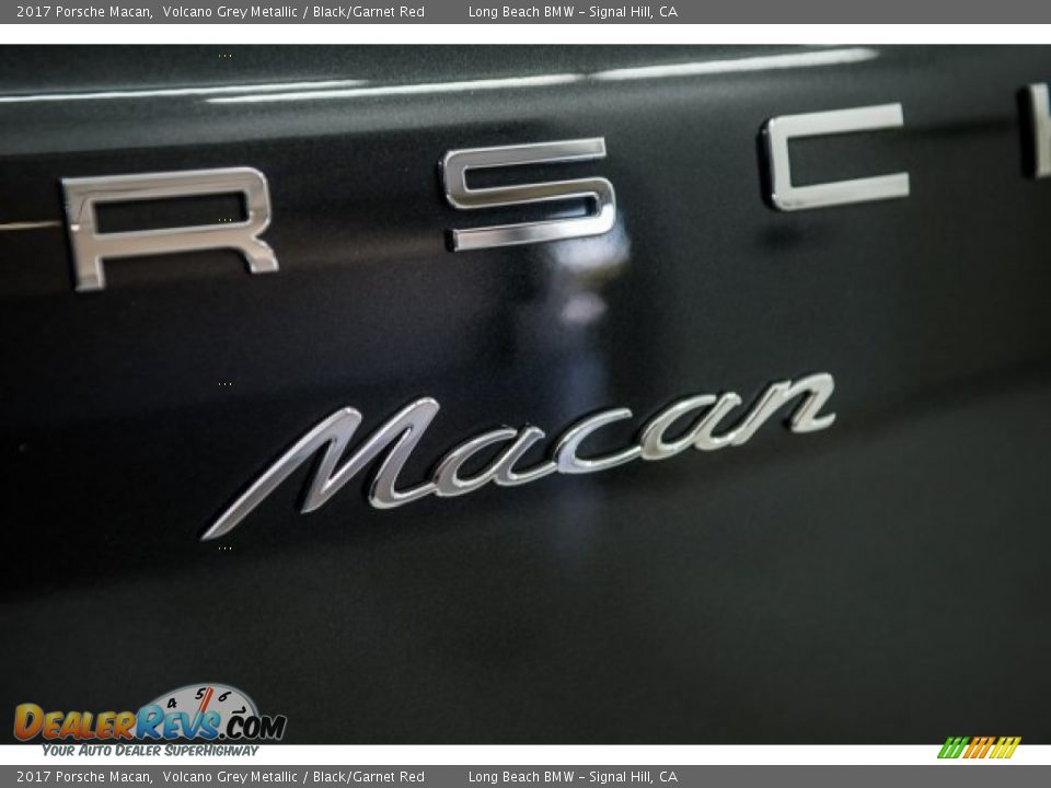 2017 Porsche Macan  Logo Photo #7
