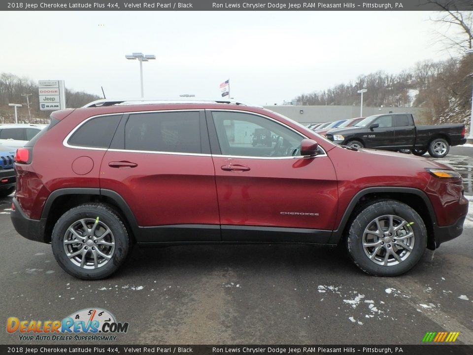 2018 Jeep Cherokee Latitude Plus 4x4 Velvet Red Pearl / Black Photo #6