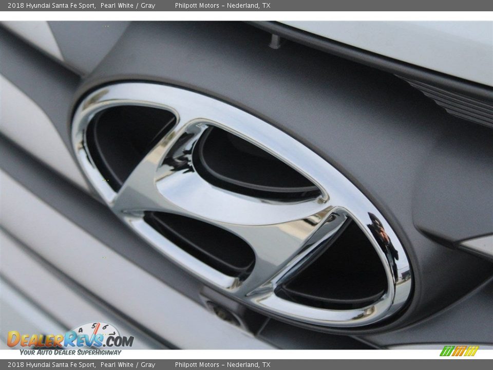 2018 Hyundai Santa Fe Sport Pearl White / Gray Photo #4