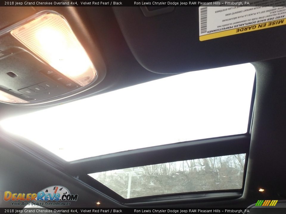 2018 Jeep Grand Cherokee Overland 4x4 Velvet Red Pearl / Black Photo #16