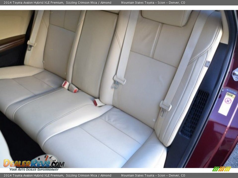 2014 Toyota Avalon Hybrid XLE Premium Sizzling Crimson Mica / Almond Photo #23