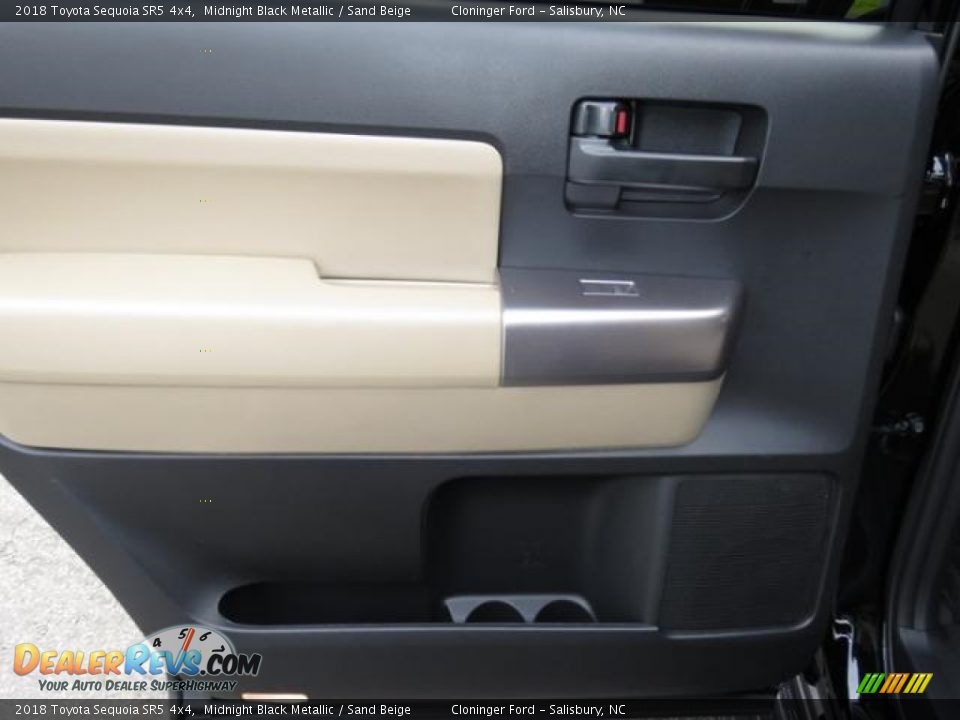 2018 Toyota Sequoia SR5 4x4 Midnight Black Metallic / Sand Beige Photo #9