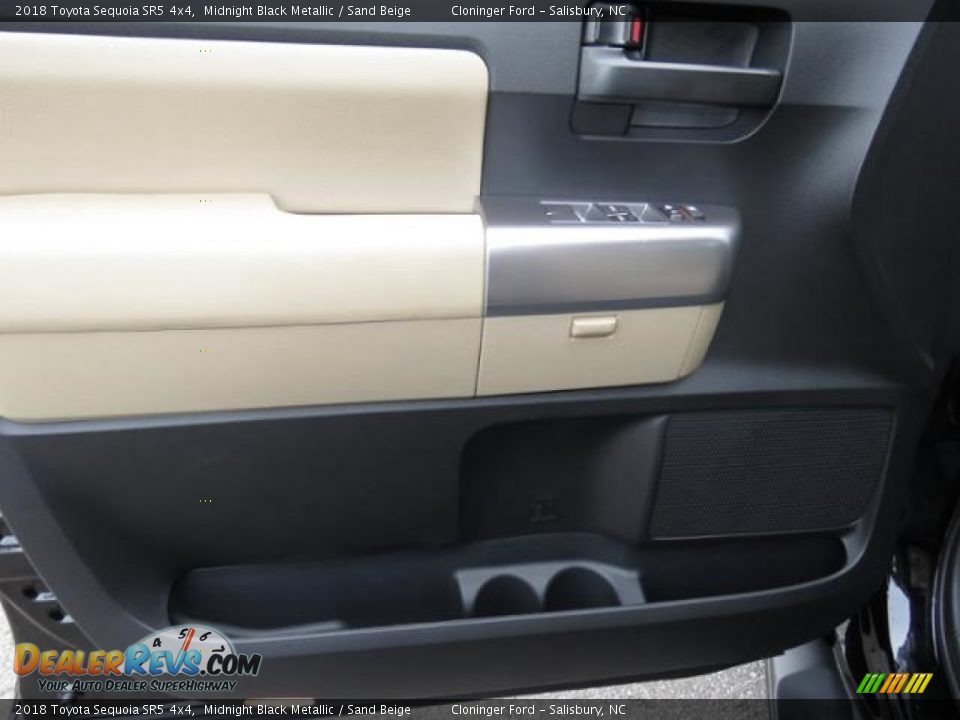 2018 Toyota Sequoia SR5 4x4 Midnight Black Metallic / Sand Beige Photo #11