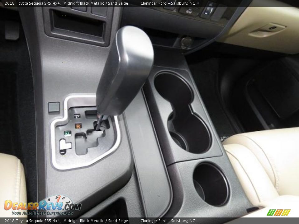 2018 Toyota Sequoia SR5 4x4 Midnight Black Metallic / Sand Beige Photo #16