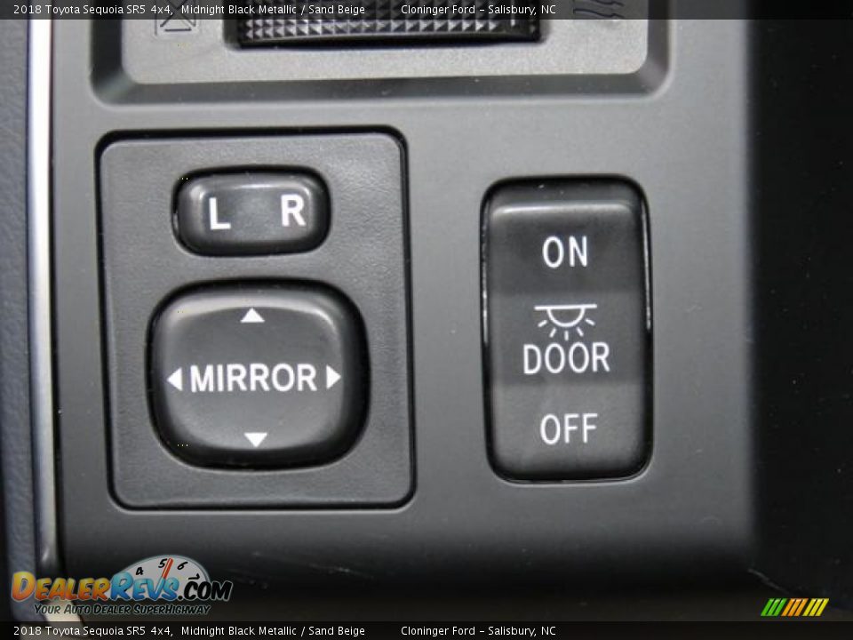 2018 Toyota Sequoia SR5 4x4 Midnight Black Metallic / Sand Beige Photo #22