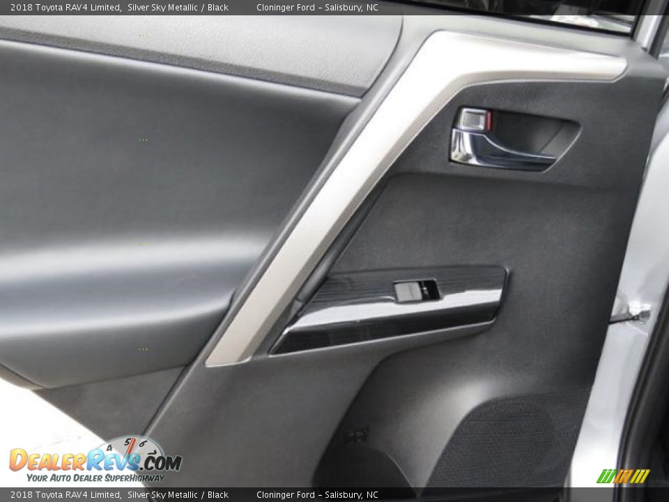 2018 Toyota RAV4 Limited Silver Sky Metallic / Black Photo #8