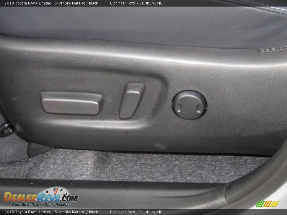 2018 Toyota RAV4 Limited Silver Sky Metallic / Black Photo #11