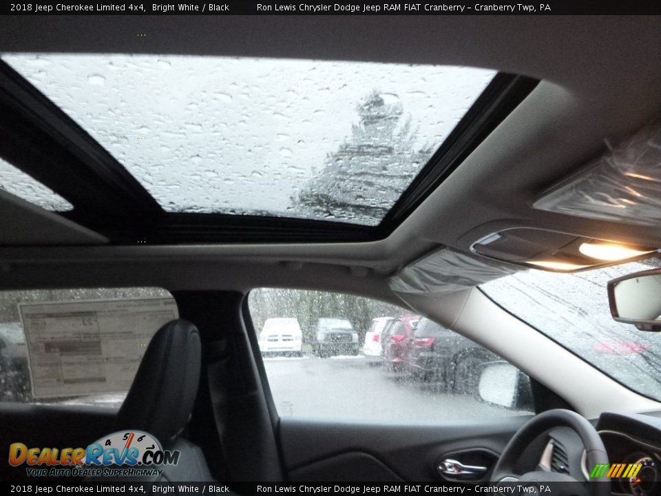 2018 Jeep Cherokee Limited 4x4 Bright White / Black Photo #12