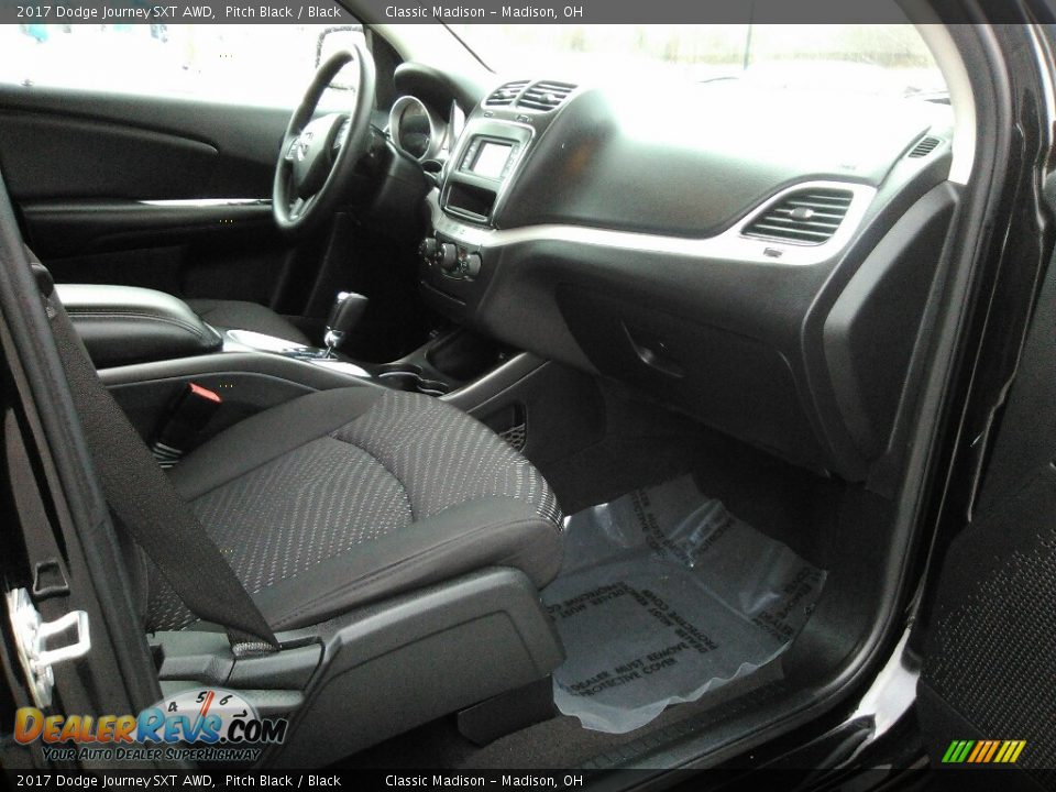 2017 Dodge Journey SXT AWD Pitch Black / Black Photo #14