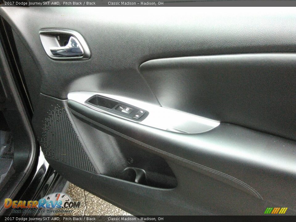 2017 Dodge Journey SXT AWD Pitch Black / Black Photo #15
