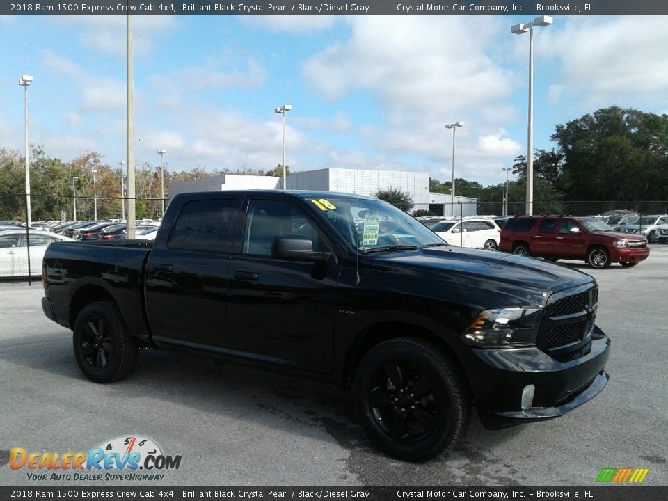 2018 Ram 1500 Express Crew Cab 4x4 Brilliant Black Crystal Pearl / Black/Diesel Gray Photo #7