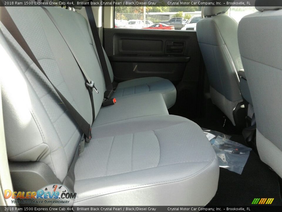 2018 Ram 1500 Express Crew Cab 4x4 Brilliant Black Crystal Pearl / Black/Diesel Gray Photo #11