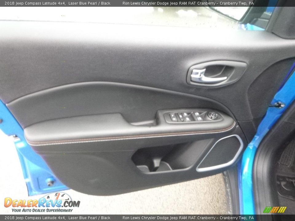 2018 Jeep Compass Latitude 4x4 Laser Blue Pearl / Black Photo #13