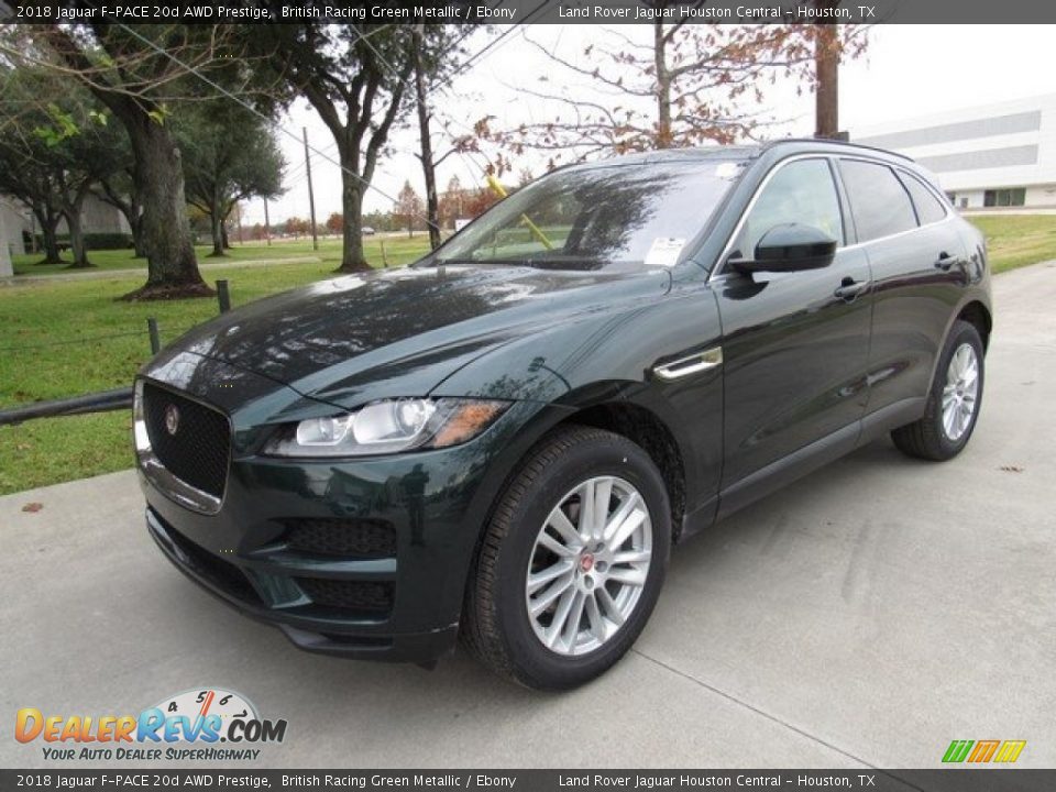 Front 3/4 View of 2018 Jaguar F-PACE 20d AWD Prestige Photo #10